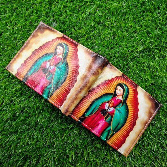 Virgin Mary Stylish Printed Bifold Wallet for Men – Classic Leather Look - Picture 4 of 6